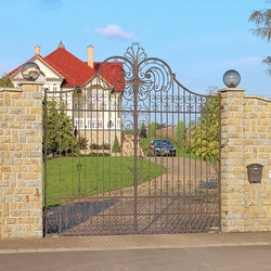 Exkluzivn kovan brna a plot u rodinn vily - kovan brna v historickm stylu