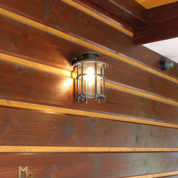 Wandlampe, hergestellt als Beleuchtung für den Außenbereich – geschmiedete Seitenleuchte