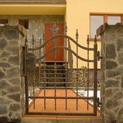 Forged gate with simple design – high quality gate