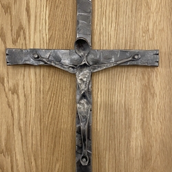 Kované dárky a dekorace - ručně kovaný kříž