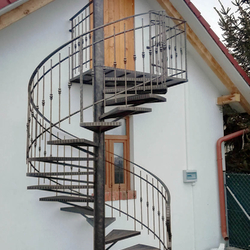Točité kované schody a zábradlí - kvalitní exteriérové ​​zábradlí