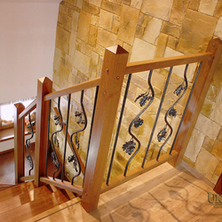 Interiérové ​​zábradlí kov / dřevo - s dubovým motivem