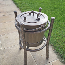 Luxury wrought iron bin with a rack