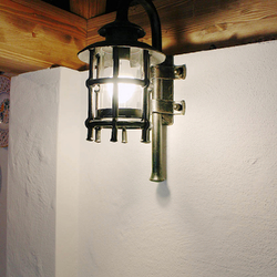 Ručne kované nástenné svietidlo v letnom altánku - luxusná lampa Ručne kované nástenné svietidlo v letnom altánku - luxusná lampa
