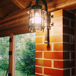 Wandlampe im Landhausstil - handgeschmiedete Leuchte