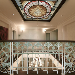 Exkluzívne interiérové zábradlie s historickým dizajnom - kované zábradlie