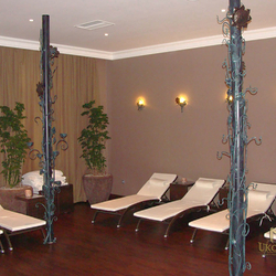 Schmiedeeisernes Zubehör als ganzes Sortiment für den Wellnessbereich – Grandhotel Praha Schmiedeeisernes Zubehör als ganzes Sortiment für den Wellnessbereich – Grandhotel Praha