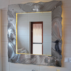 Роскошное зеркало в ванную с подсвечением