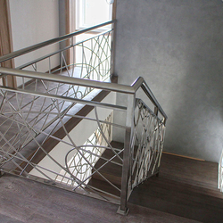 Innengeländer aus Edelstahl – Modernes Design Innengeländer aus Edelstahl – Modernes Design