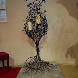 A rose bush reliquary in the church of St. Alžbety Uhorska in Hermanovce (Slovakia) - sacred art A rose bush reliquary in the church of St. Alžbety Uhorska in Hermanovce (Slovakia) - sacred art