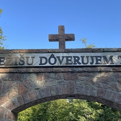 Rostfreie Tafel mit dem Text