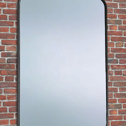 Einfacher Spiegel mit schmiedeeisernem Rahmen - geschmiedete Möbel